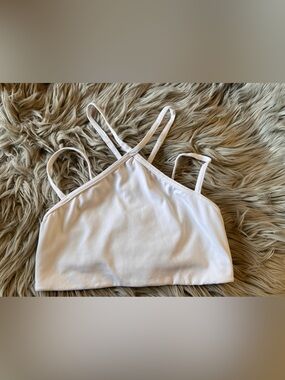 Like new Lululemon flow y strappy bra